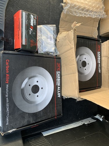 New R1 Concepts Rear Brake Pads & Rotors Hardware Kit WJUH1-63257 Mercedes Benz - Picture 4 of 10