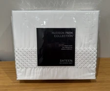 NEW Hudson Park Collection Pima Cotton Sateen Twin Comforter Cover White
