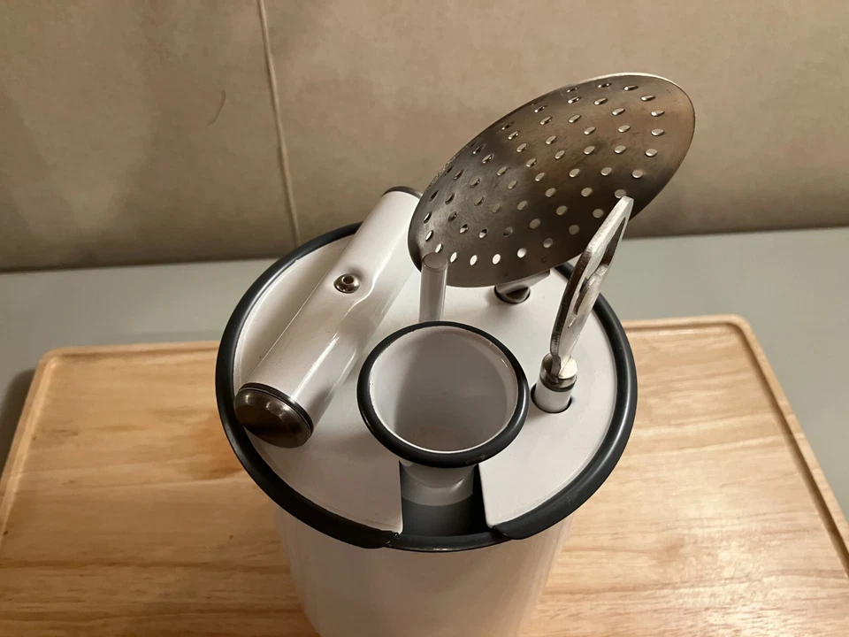 Nuevo Juego de Herramientas de Barra Williams Sonoma, Esmalte Blanco, San Valentín, Entretenido Foto 3 de 4