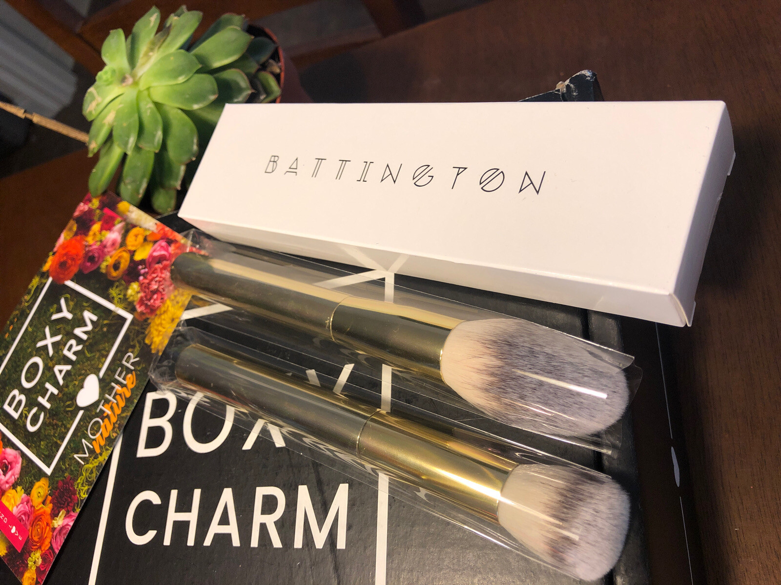 Battington Gold Contour/Foundation And Powder Brush Set Boxycharm NIB