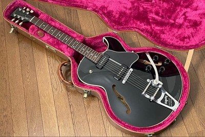 2001年製 Gibson ES-135 ブラック ビグスビー搭載 2001年製 Gibson ES-135 ブラック ビグスビー搭載 2001年製 Gibson ES