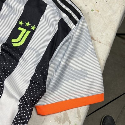 Adidas x Palace Juventus No. 7 Ronaldo Jersey 2XL - Short Sleeve Adidas x Palace Juventus No. 7 Ronaldo Jersey 2XL - Short Sleeve