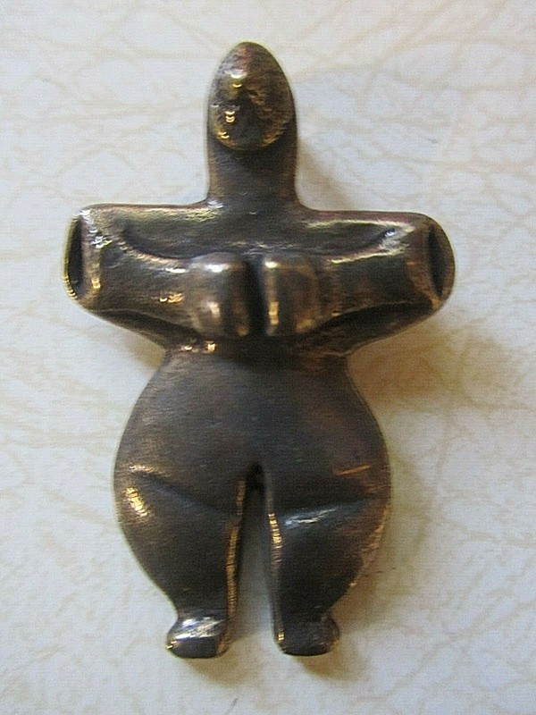 Great Mother Ancient Pagan Fertility Earth Goddess Gold Pendant Jewelry - Product main view