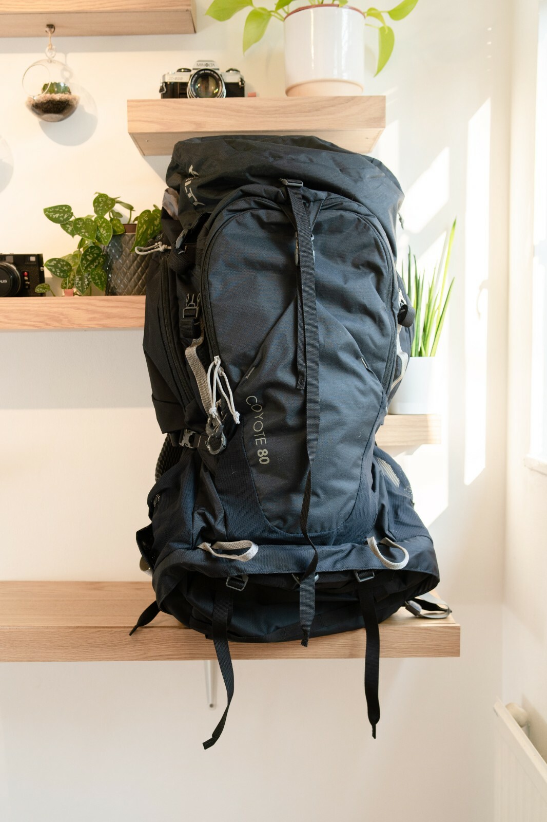 aluminium frame backpack