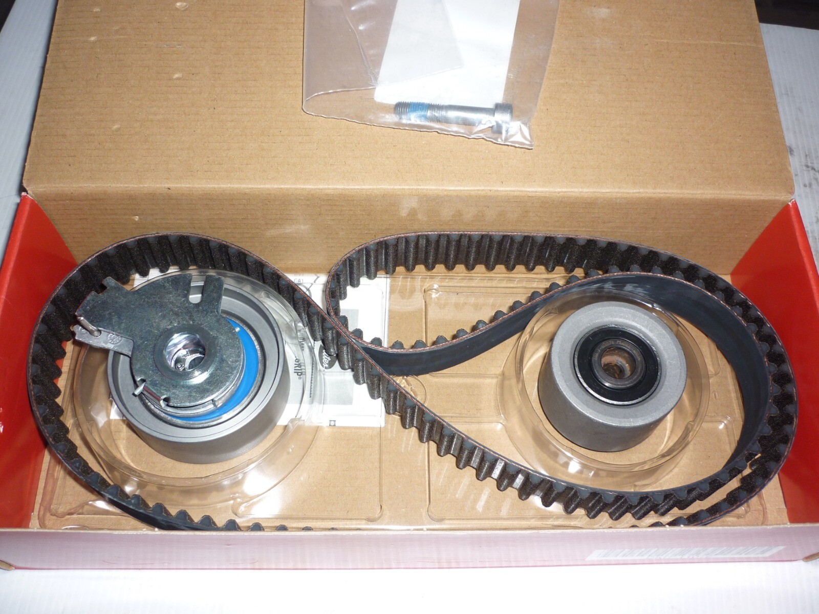 Kit distribution K015581XS haute résistance pour moteurs Partner et Xsara