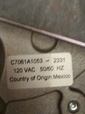 1PCS New In Box Honeywell C7061A1053 UV Detection Flame Detector Free delivery