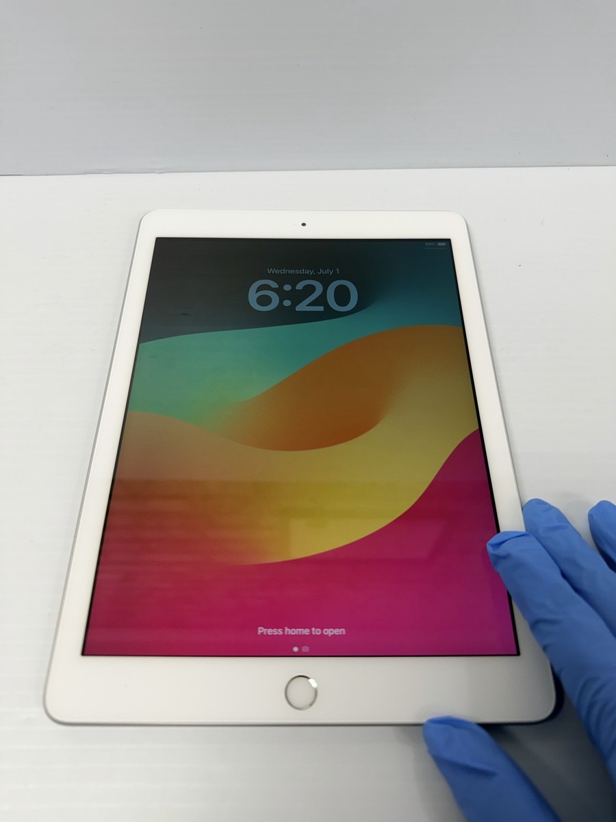 Apple iPad 6th Generation A1893 9.7