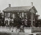 RARE VIEW ! CIVIL WAR PRESIDENT LINCOLN’S HOME DECORATED IN MOURNING 1865 PHOTO