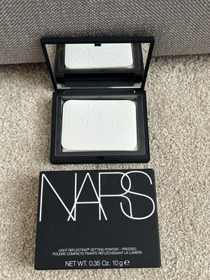 NARS lichtreflektierendes gepresstes Setting Powder - transluzenter Kristall - UVP 37 £ neu in OVP