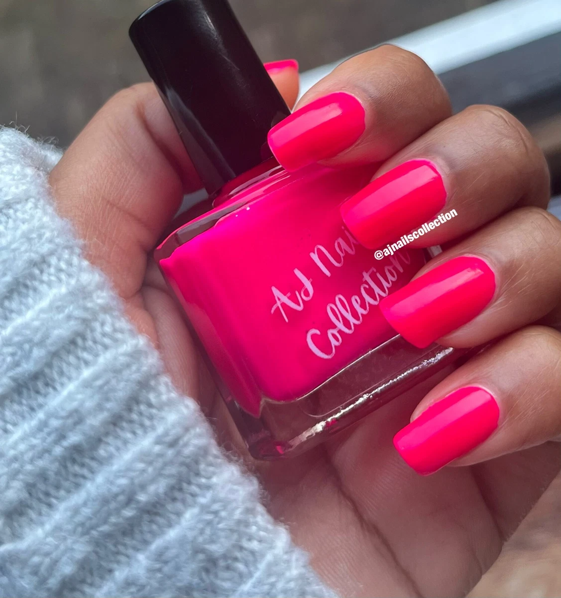 Pink neon nail polish deals