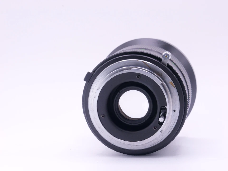 Vivitar Wide-Angle 28mm f/2.5 Auto Wide Angle Lens Minolta mount #22228835 - Image 4 of 4