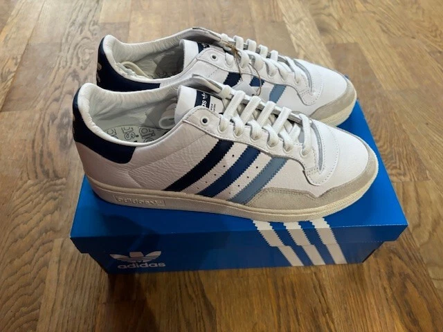 Sns trainers clearance