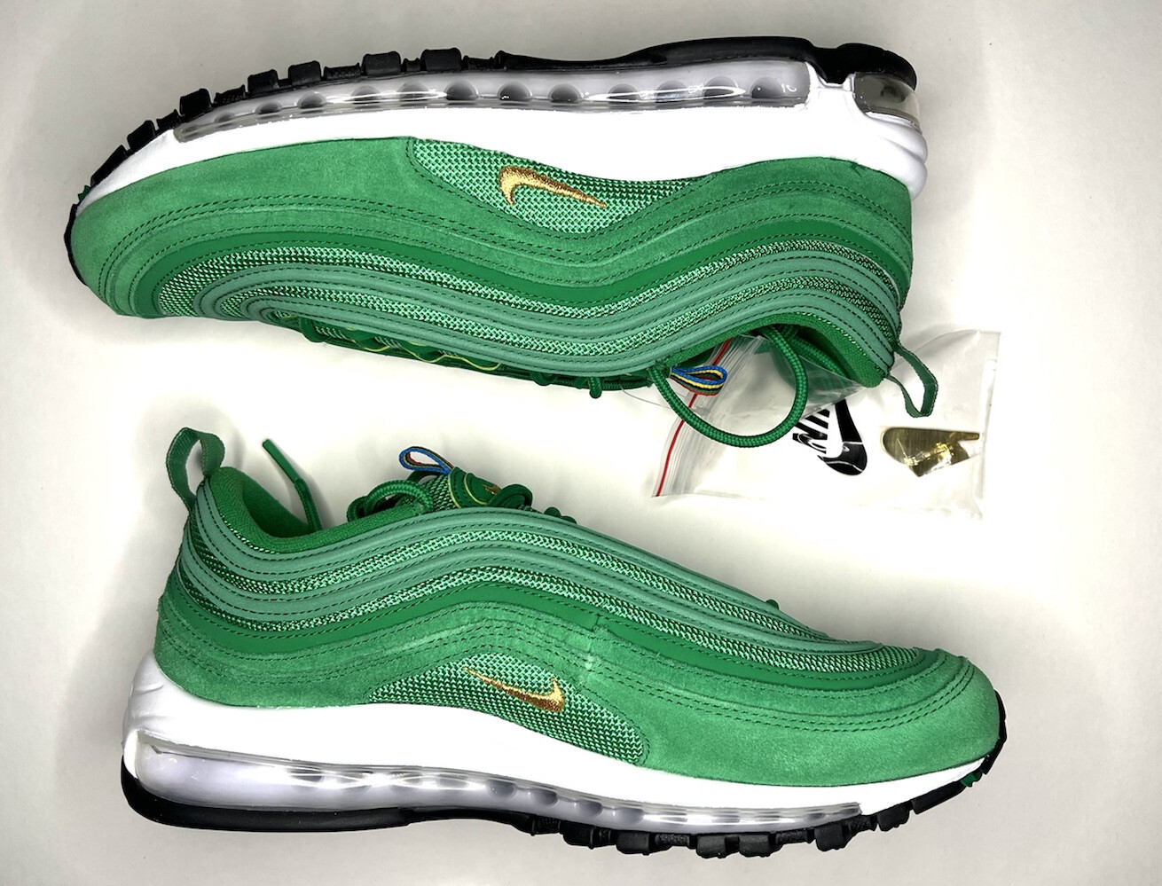 green and gold air max