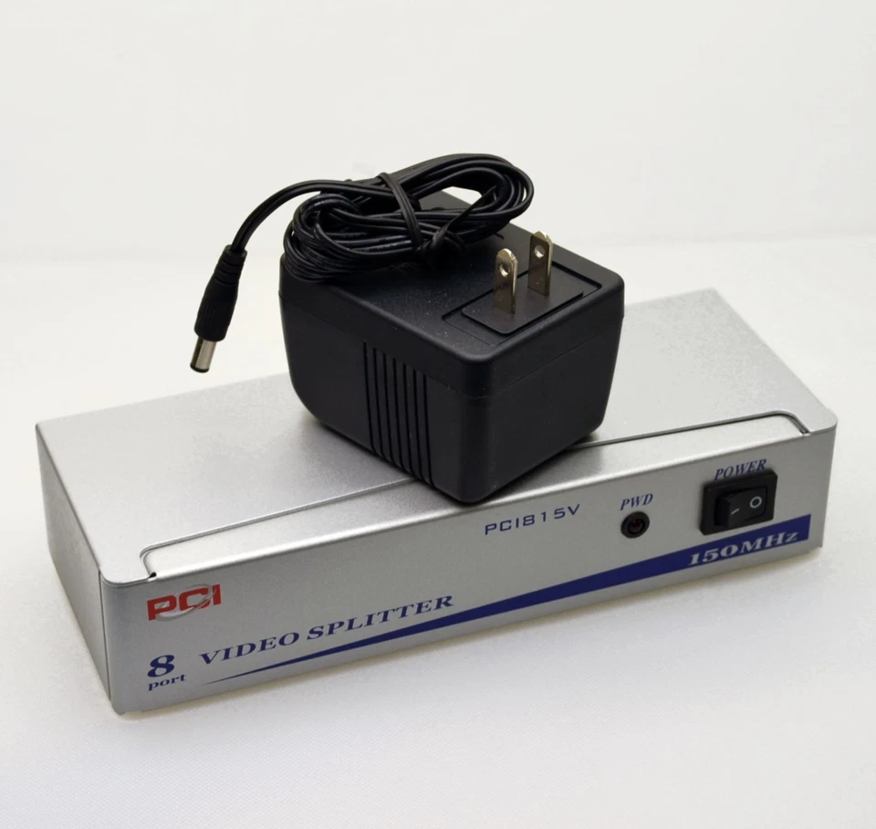 8 Ports VGA Splitter 1 PC Video Distribution into 8 Monitor - Image 3 of 4