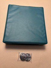 Macchina da scrivere Olivetti Lettera 22 cartella