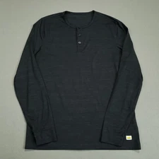 Vuori Henly T-Shirt Men's Size Medium* Blue Long Sleeve Pullover Logo Stretch