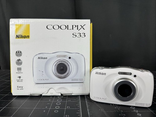 *MINT* Nikon Coolpix S33 13.2MP 3x Zoom Waterproof Compact Digital Camera