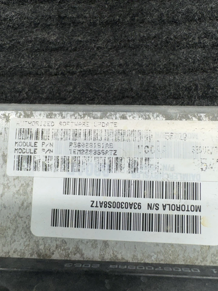 Dodge Ram 1500 2004 módulo de control del motor 5,7 L 4x2 ECU ECM 56029161AB OEM CA Foto 4 de 4