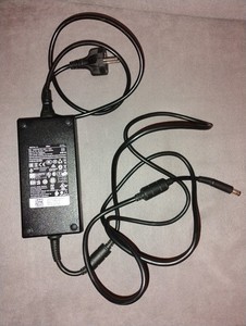 Originales Netzteil für Gaming Laptop Dell G3 3779 180w