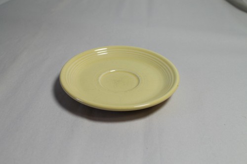 Fiestaware Saucer Pale Yellow Homer Laughlin 6" - Picture 2 of 4