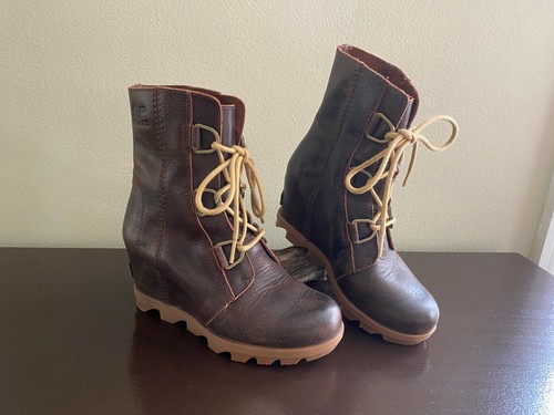 Joan of Arctic Wedge 2 Boot 