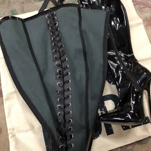 10 schwarze Lack Overknee Stiefel 6,5" Stilettoabsatz Schnürung kantig gewagt Fetisch - Bild 4 von 6