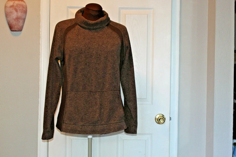 lole fleece knit insert pullover shirt