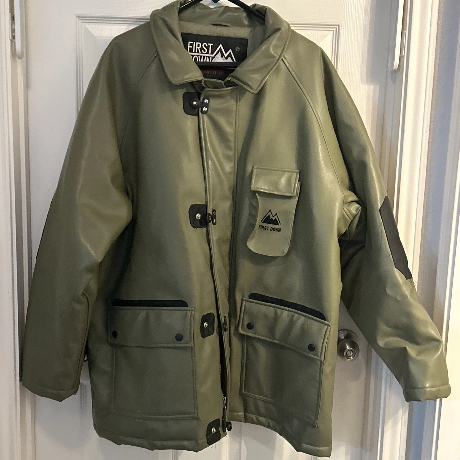 FIRST DOWN PVC Casting Leather Snow Jacket Size XL Rare Vintage Green
Opens in a new window or tab