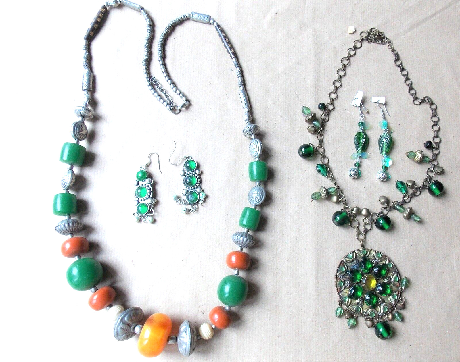 Coffret Cadeau Parure Collier Sautoir Ramsès et Boucles d'Oreilles pour Femme