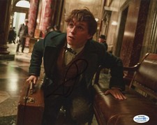Eddie Redmayne Fantastic Beasts Autographed Signed 8x10 Photo COA 