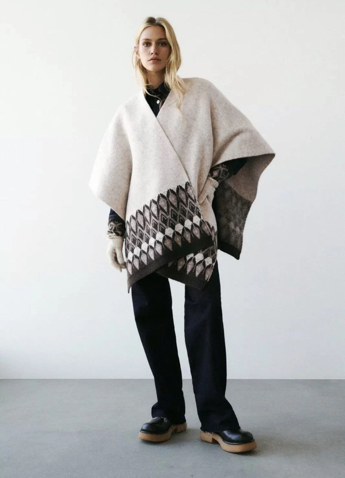NWT Zara KNIT FRETWORK PONCHO OS M BEIGE-BROWN | 1023/214
