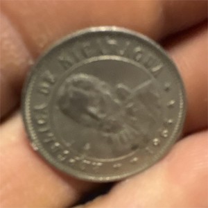 1974 Republica de Nicaragua 10 Centavos Copper-Nickel Coin KM#20 Variety