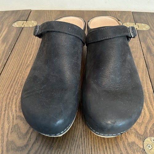 Scarpa comoda Dansko Clog Berry da donna taglia 8 nera in pelle nabuk brunita - Foto 3 di 17