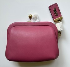 COACH 1941 Kisslock Coin Change Purse DUSTY PINK Glovetan Leather New NWT