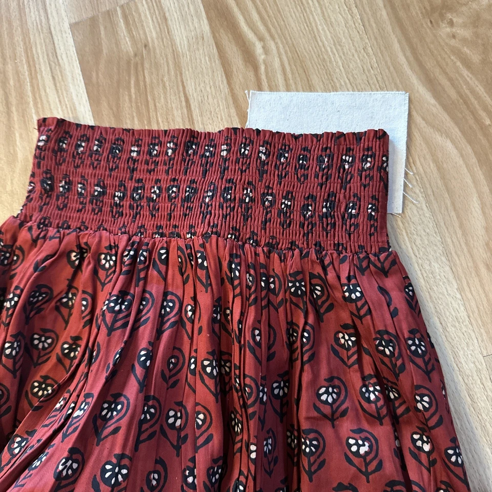 Falda Fruncida Colección Emerson Fry Love Tomas - Linterna Flor Rojo XS/Pequeña Foto 2 de 4