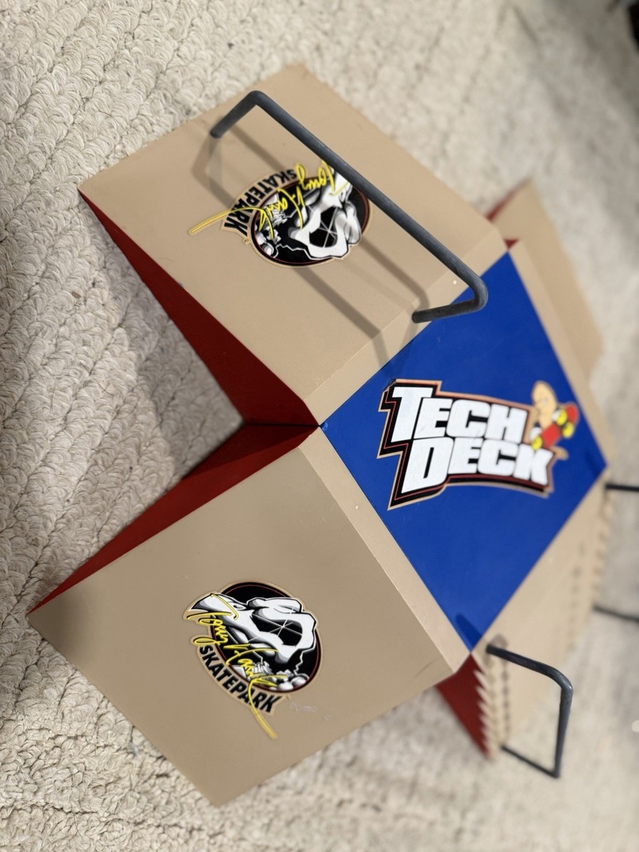 Tech Deck Tony Hawk Skatepark 9 Piece Set Bench Picnic Table