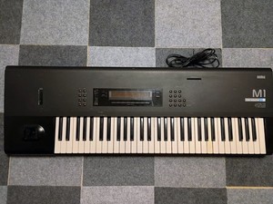 Synthesizer Korg M1 | eBay