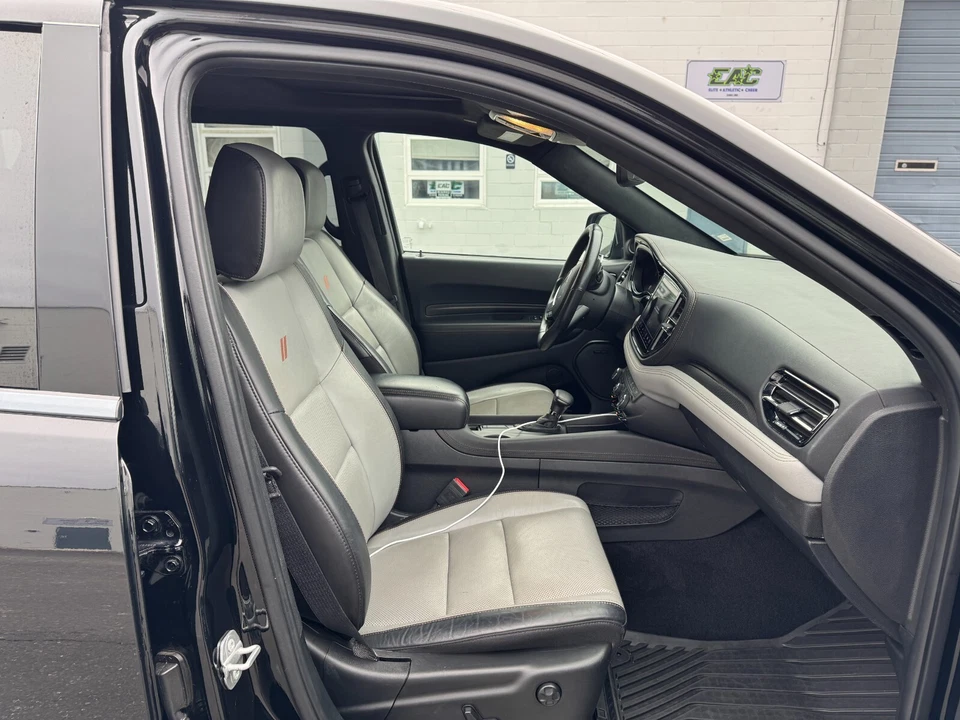 Dodge Durango R/T 2021-2023 asientos delanteros izquierdo derecho calefacción ventilados OEM Foto 2 de 4