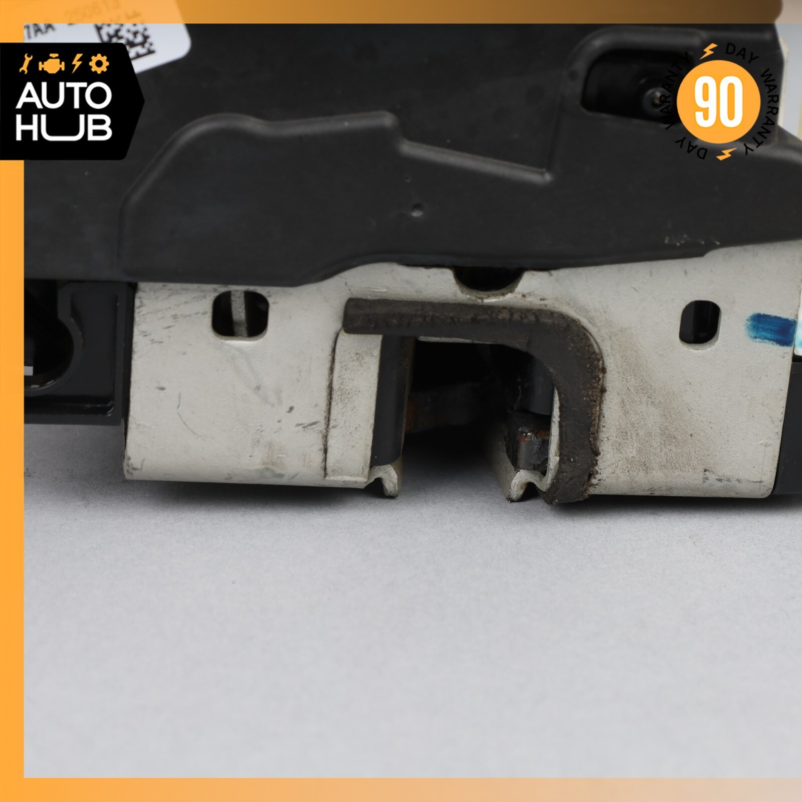 Maserati Quattroporte Ghibli Front Right Side Door Lock Latch Actuator OEM
