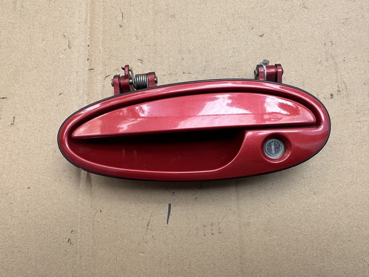 97-00 CORVETTE C5 OUTSIDE DOOR HANDLE LH 10244584 CARMINE RED