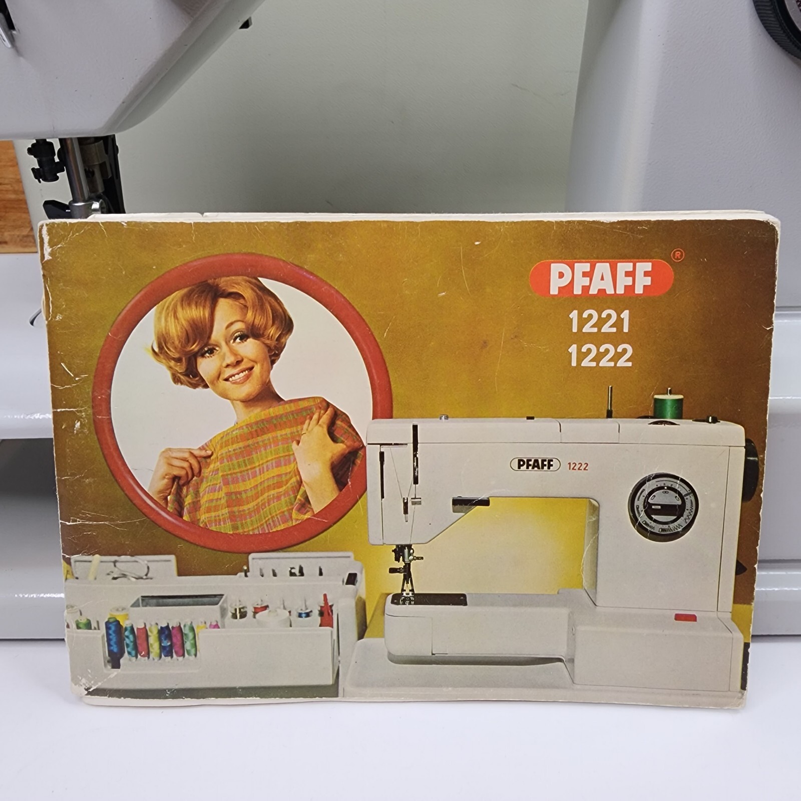 Pfaff 1222 Sewing Machine With Case Pedal And Extension Table And