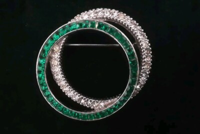 Ciner Emerald Green & Clear Rhinestone 2 Circle Brooch.Vintage