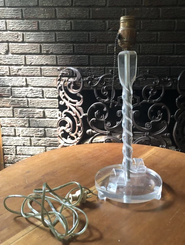 vintage Art Deco Clear Mid 20th CENTURY  LUCITE TWIST BOUDOIR LAMP Acrylic Chain