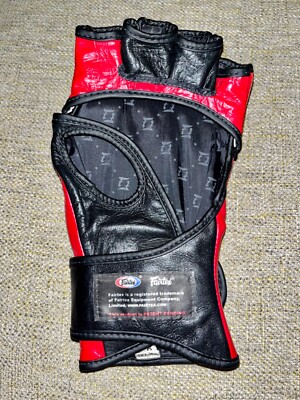 新品〉Strikeforce OFFICIAL Gloves RED Strikeforce Fight