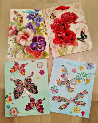 12 pack gift bags different motifs 12.5 x 10.25'' 3D Design tissue paper  glitter