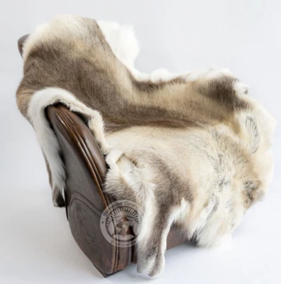 LUXURY COWHIDES Greyish Genuine Reindeer Hide Rug - Size 3x5'