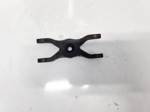 Fuel injector clamp holder