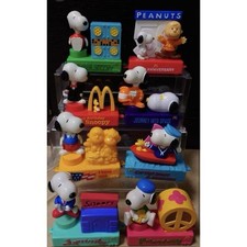 RARE McDonald's Snoopy Sporty 2002 Full Set 8 NEW SEALED Happy Meal Toys
