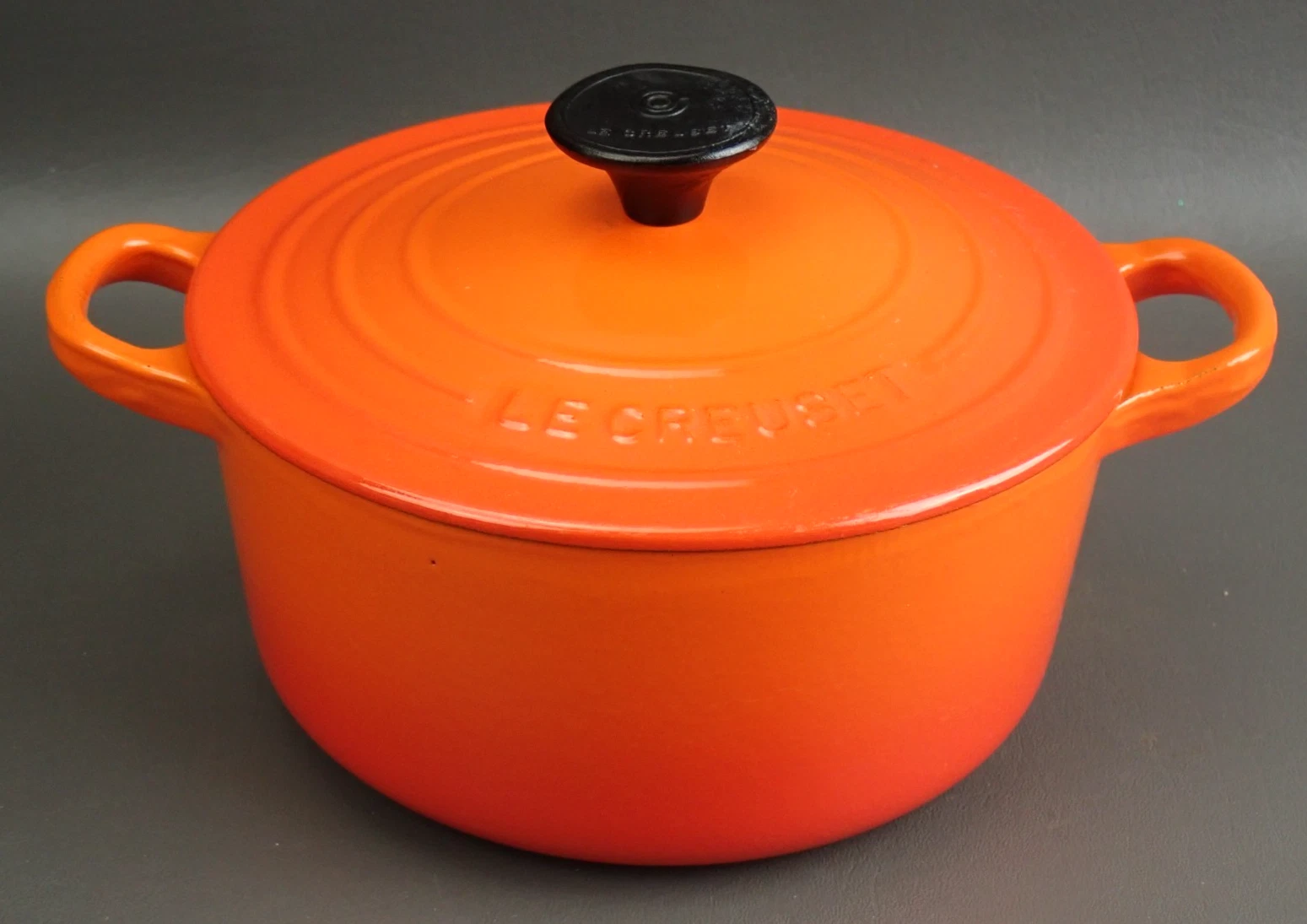 Vintage Le Creuset France Orange Red Flame #18 Cast Iron Dutch Oven VERY CLEAN
Opens in a new window