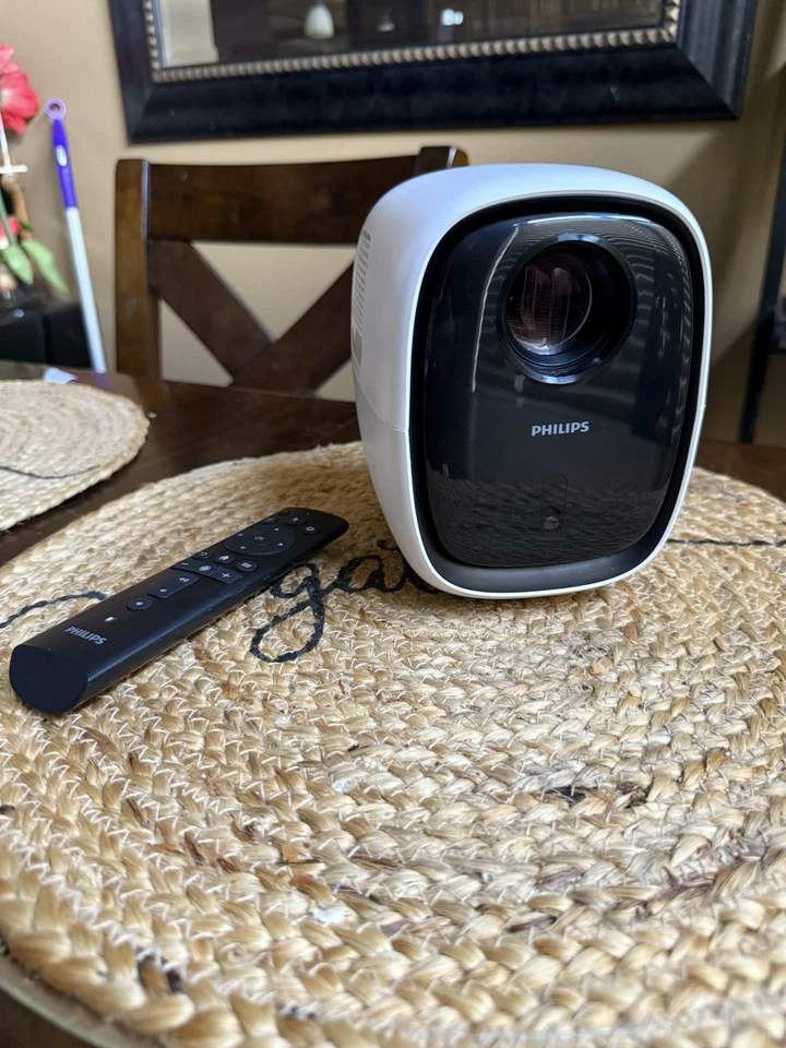 Proyector inteligente Philips NeoPix 130 Foto 2 de 4
